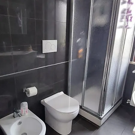 לינה וארוחת בוקר A Casa Di Leo טרקיניה